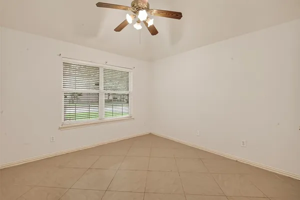 $2,550 | 2604 Hidden Creek Drive, Pearland, TX 77581