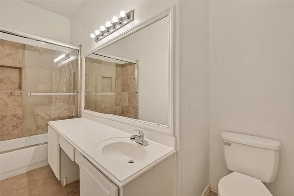 $2,550 | 2604 Hidden Creek Drive, Pearland, TX 77581