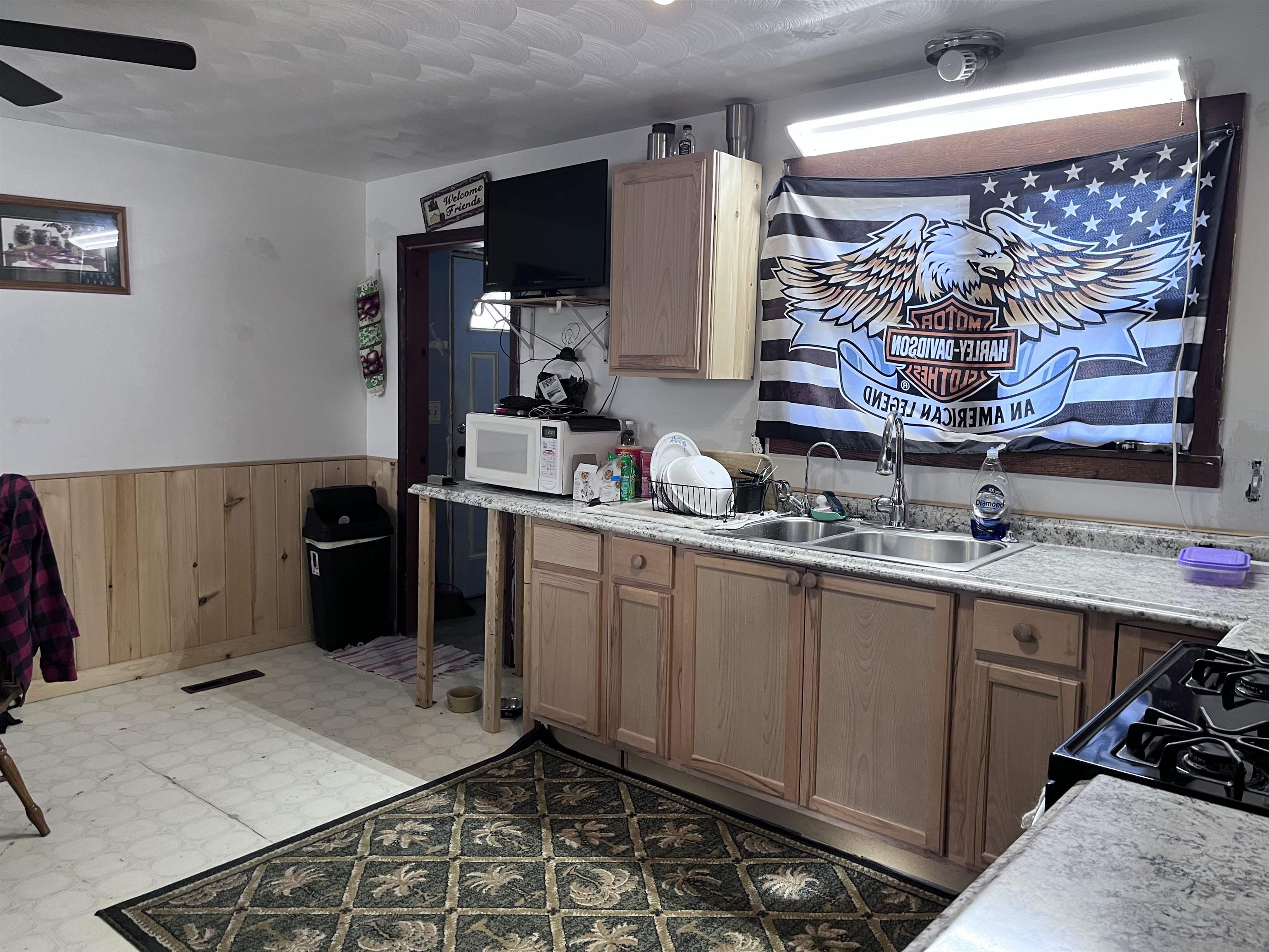 407 North Baldwin Road Owosso, MI 48867 - Photo 8 of 22 50162333-5b942302-d8b5-477d-85f3-51b8140bad59.JPG