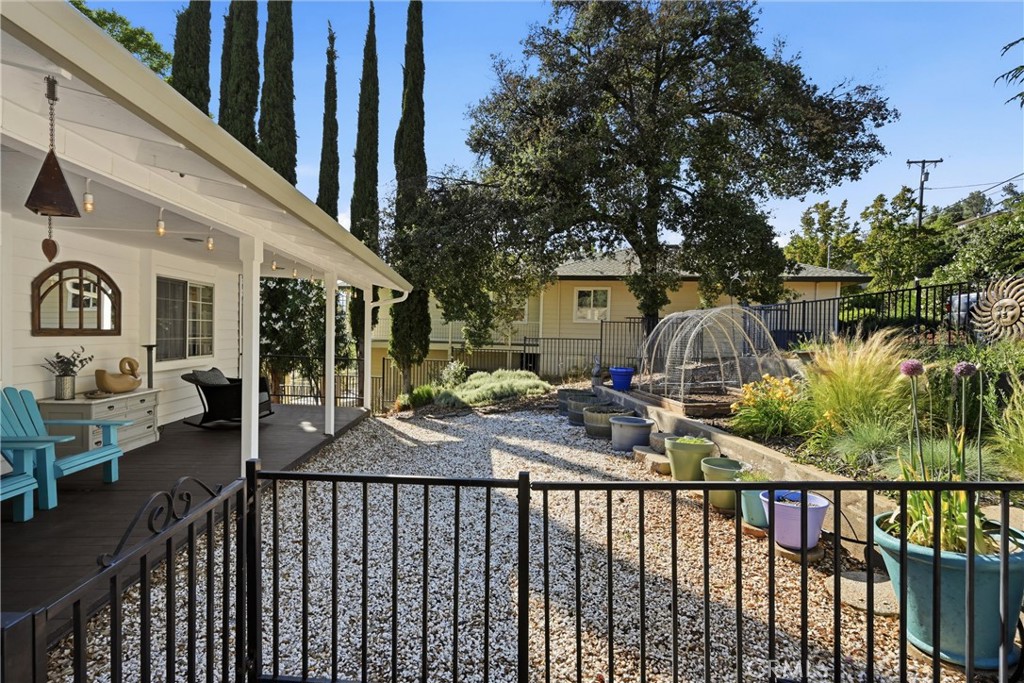 17432 Greenridge Road Hidden Valley Lake, CA 95467 - Photo 5 of 72