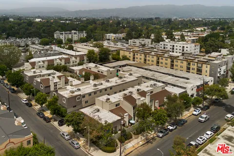 $739,000 | 4730 Ben Avenue, Unit 11, Valley Village, CA 91607