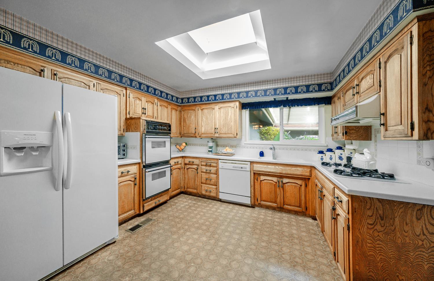 353 Ellery Fresno, CA 93704 - Photo 16 of 37