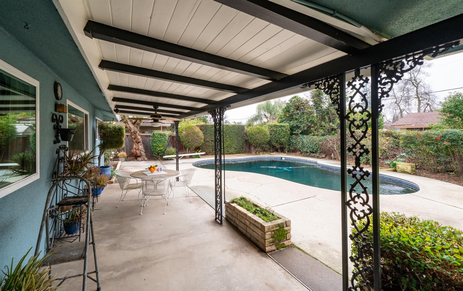 353 Ellery Fresno, CA 93704 - Photo 4 of 37