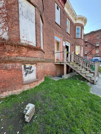 $150,000 | 119 Renwick Street, Newburgh, NY 12550