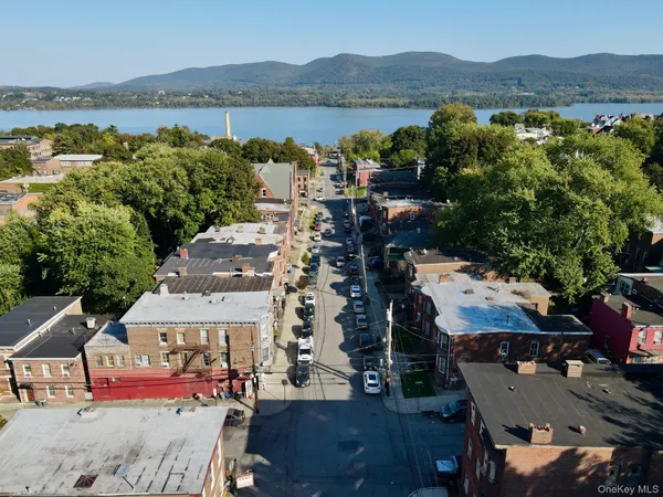 $150,000 | 119 Renwick Street, Newburgh, NY 12550