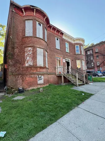 $150,000 | 119 Renwick Street, Newburgh, NY 12550