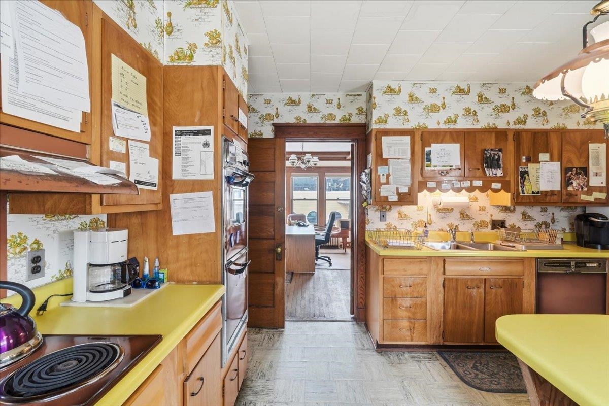 308 College Street Burlington, VT 05401 - Photo 15 of 58