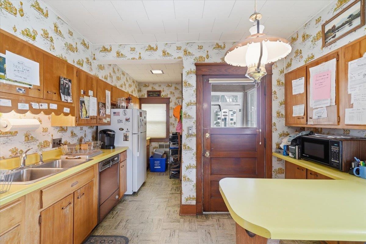 308 College Street Burlington, VT 05401 - Photo 16 of 58