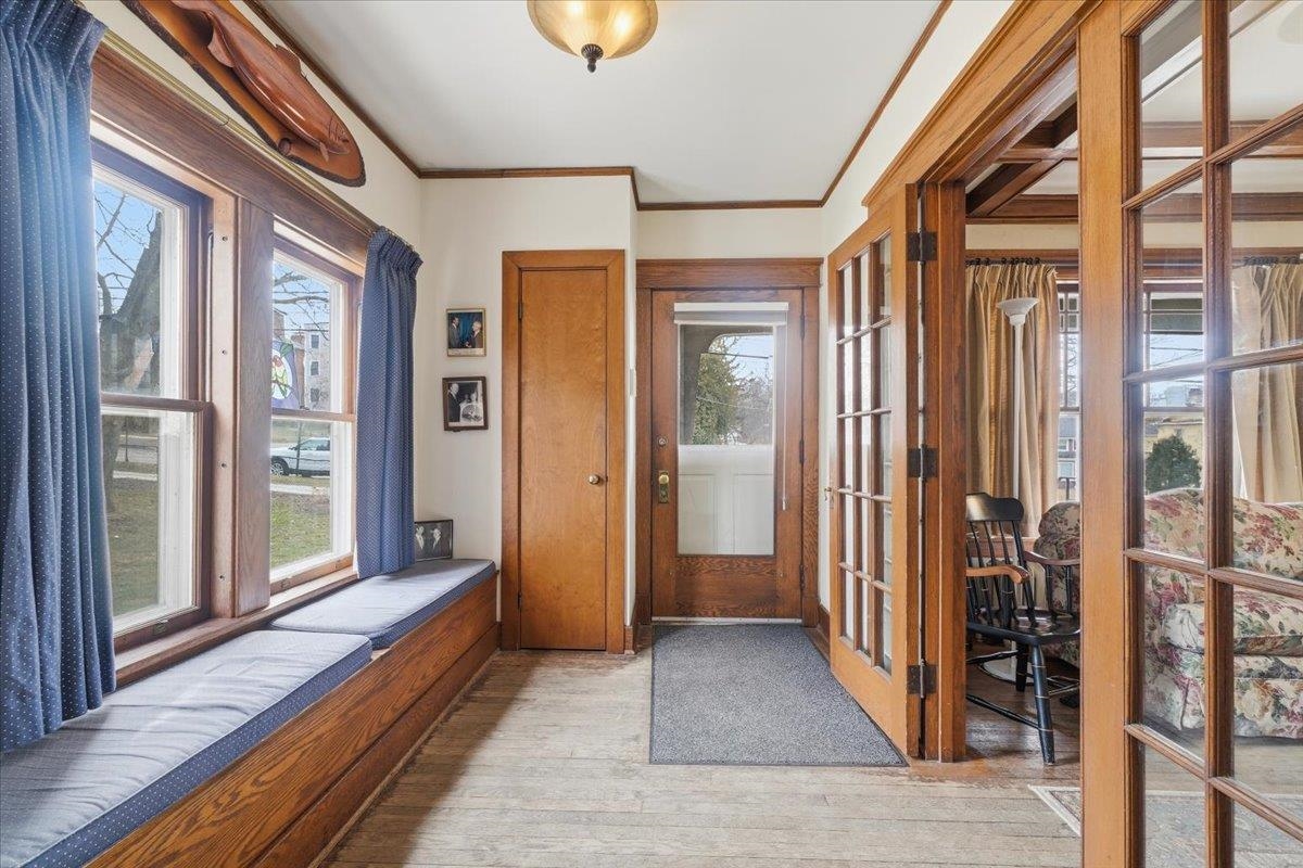 308 College Street Burlington, VT 05401 - Photo 3 of 58