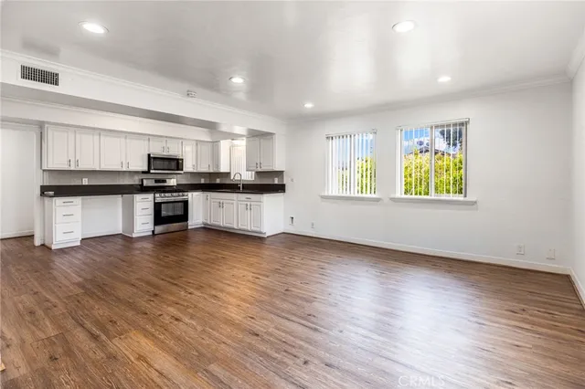 $4,800,000 | 1010-1016 Valencia Street, Costa Mesa, CA 92626