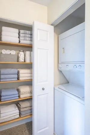 $249,853 | 1420 Stonebridge Circle, Unit 5N, Wheaton, IL 60189