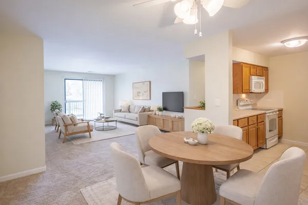 $249,853 | 1420 Stonebridge Circle, Unit 5N, Wheaton, IL 60189