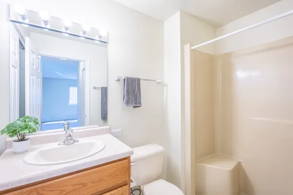 $249,853 | 1420 Stonebridge Circle, Unit 5N, Wheaton, IL 60189