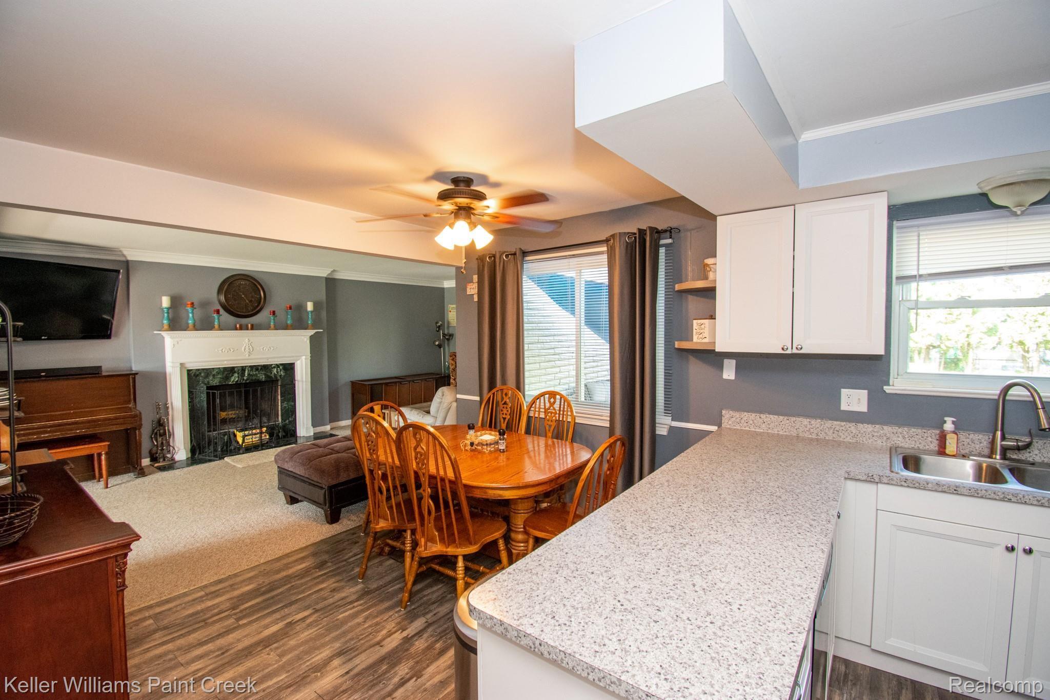 32401 Kelly Road Fraser, MI 48026 - Photo 13 of 39 Kitchen(1).jpg
