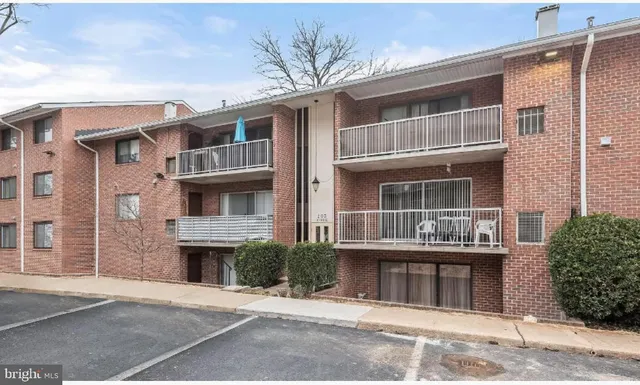$141,900 | 203 Cork Lane, Unit T4, Reisterstown, MD 21136