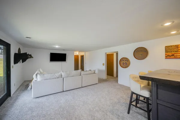 $512,500 | 19817 Dogwood Road, Lake Crystal, MN 56055