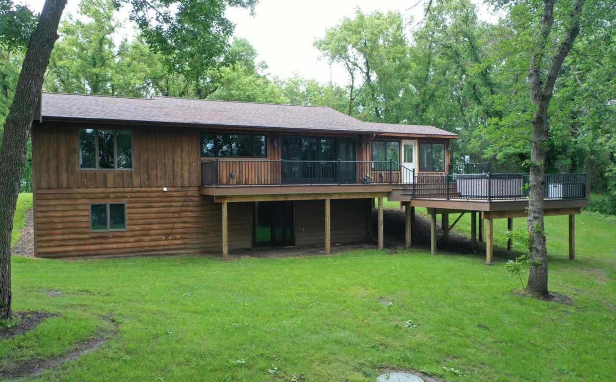 19817 Dogwood Road Lake Crystal, MN 56055 - Photo 3 of 47