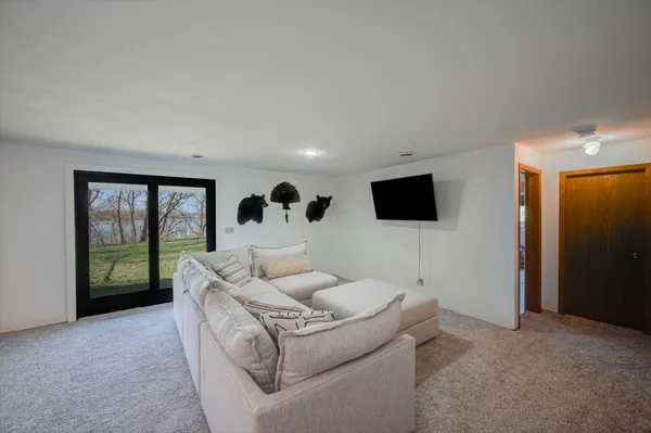 $512,500 | 19817 Dogwood Road, Lake Crystal, MN 56055