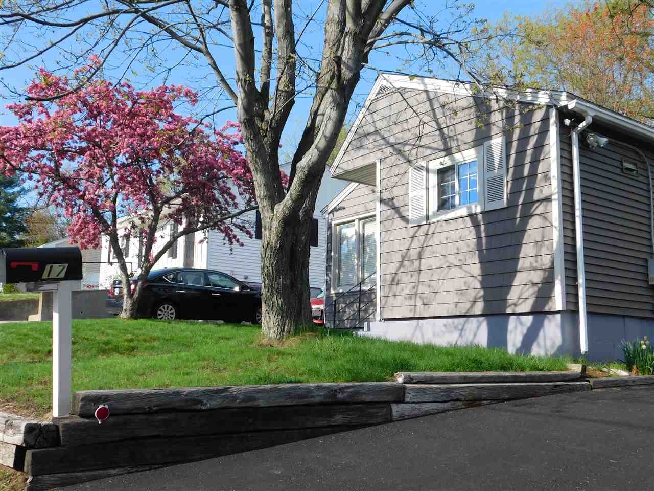 17 Watts Street Manchester, NH 03104 - Photo 23 of 23