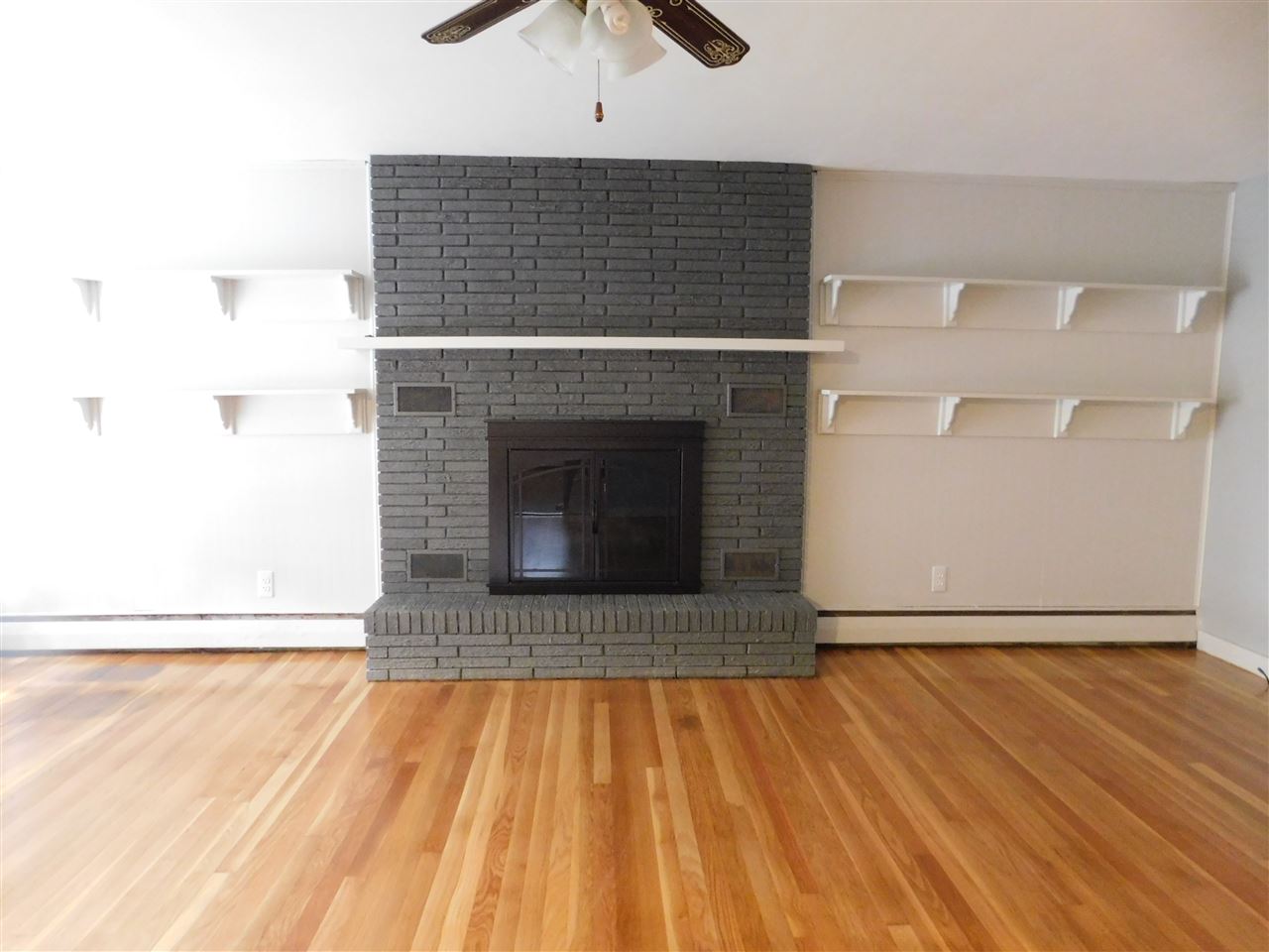 17 Watts Street Manchester, NH 03104 - Photo 9 of 23