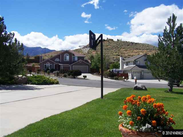 45 Deer Valley Court Reno, NV 89511 - Photo 2 of 13 Photo 2