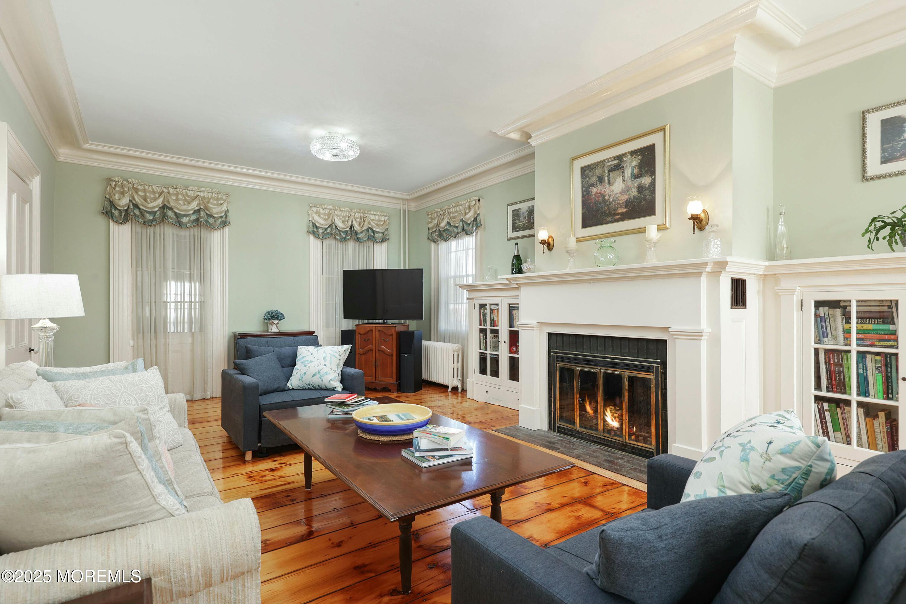 267 Cooper Road Red Bank, NJ 07701 - Photo 2 of 41 LR 2