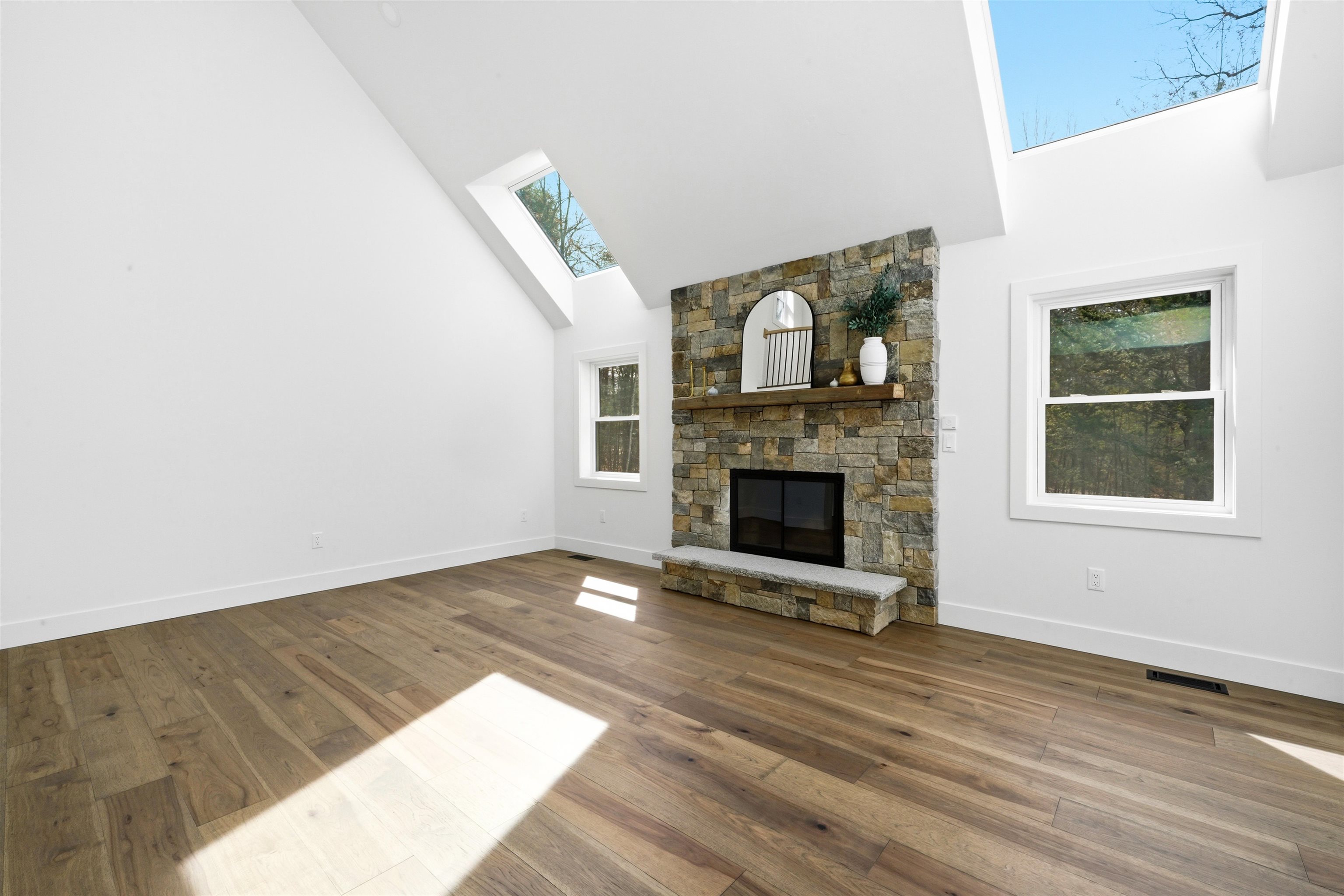 13 Sunridge Road Windham, NH 03087 - Photo 14 of 59