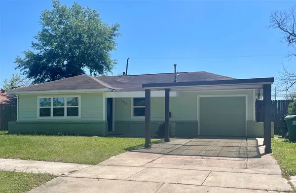 $2,100 | 7953 Turquoise Lane, Houston, TX 77055