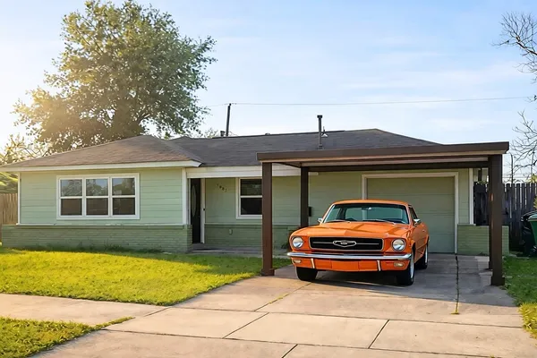 $2,100 | 7953 Turquoise Lane, Houston, TX 77055