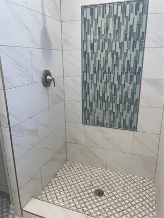 $2,100 | 7953 Turquoise Lane, Houston, TX 77055