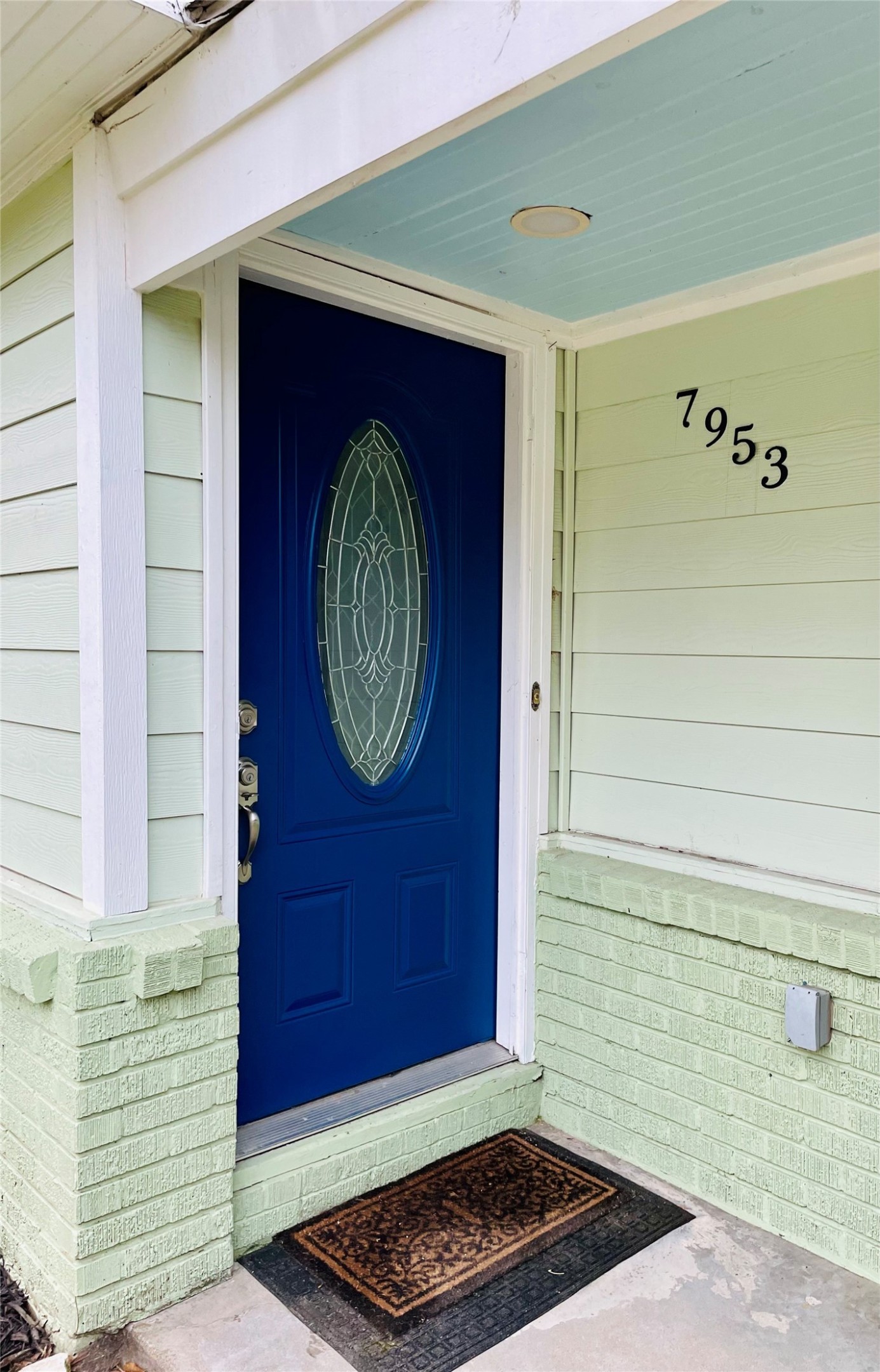 7953 Turquoise Lane Houston, TX 77055 - Photo 2 of 17