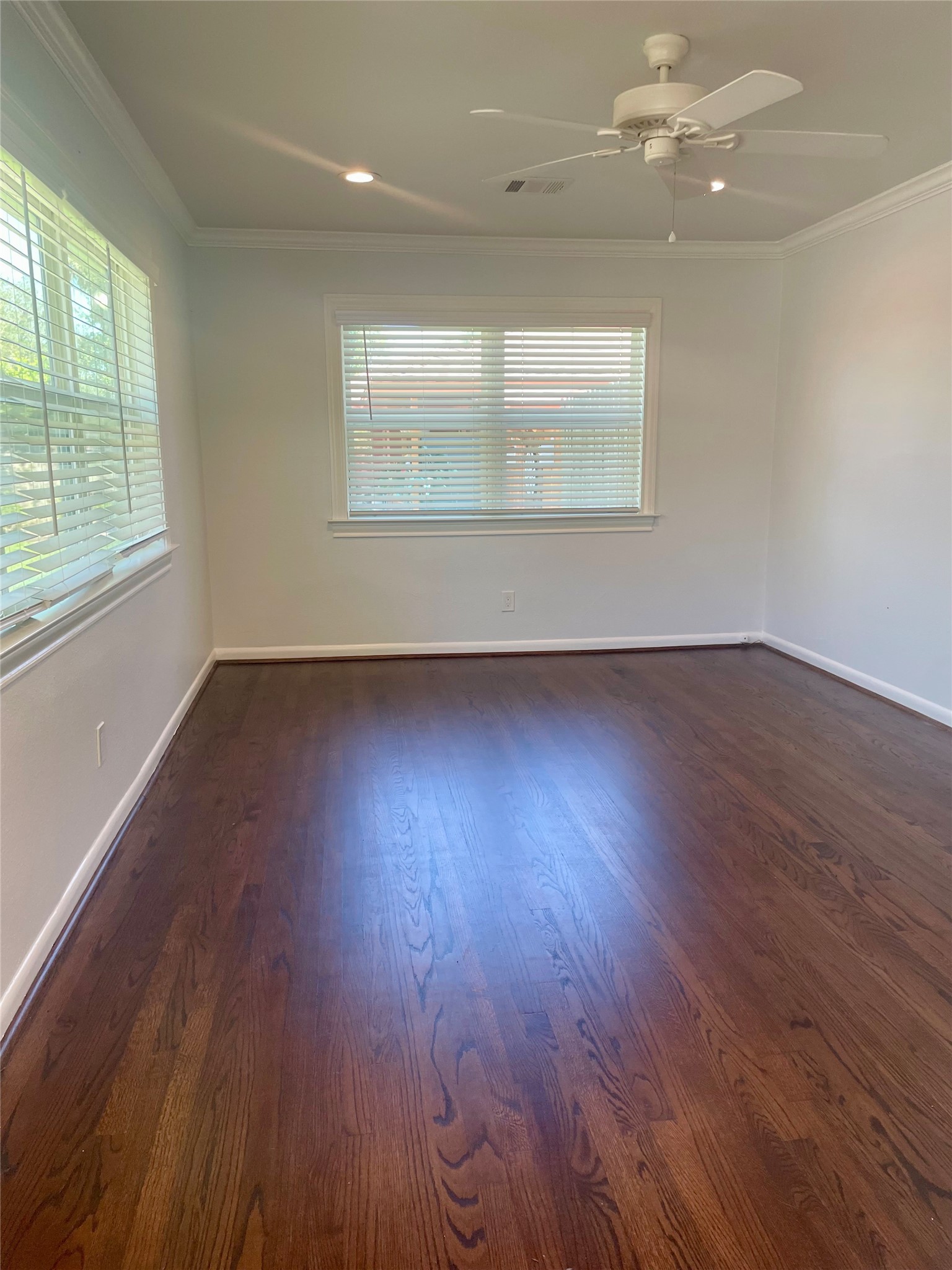 7953 Turquoise Lane Houston, TX 77055 - Photo 6 of 17 Enter from the front door into this Living Room. Beautiful Hardwoods