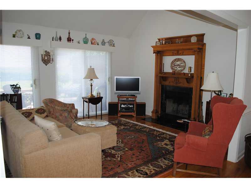 161 Shadow Ridge Drive Pittsburgh, PA 15238 - Photo 11 of 25 Family Room.