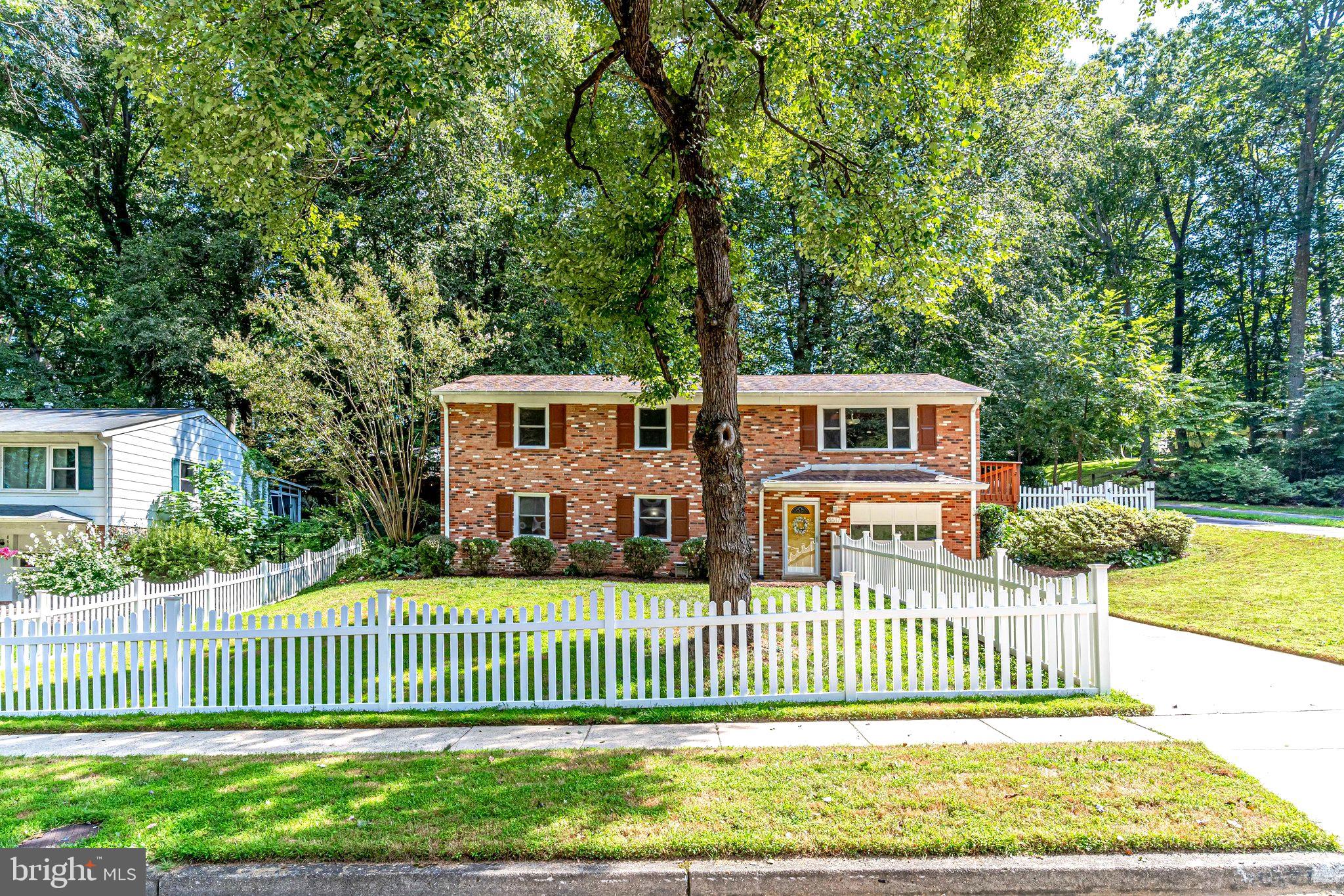 Welcome to the Rolling Valley neighborhood!