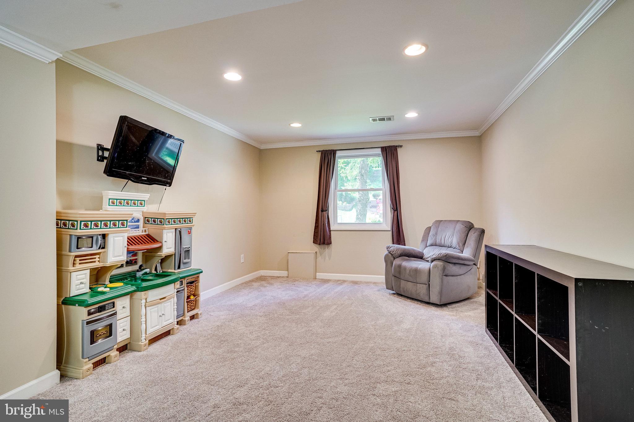 8617 Kerry Lane Springfield, VA 22152 - Photo 42 of 59 Basement Rec Room or Den