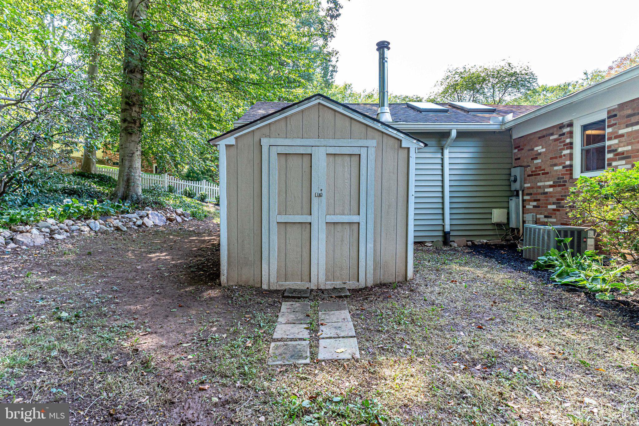 8617 Kerry Lane Springfield, VA 22152 - Photo 56 of 59 Shed in the Backyard