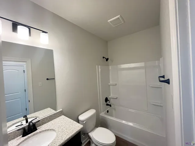 $248,190 | 2165 Taylor Drive, Port Allen, LA 70767