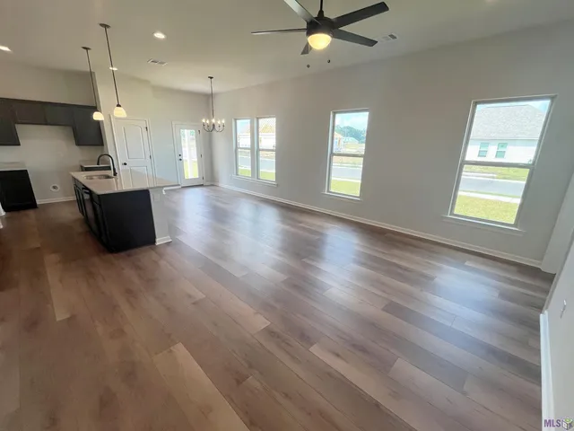 $248,190 | 2165 Taylor Drive, Port Allen, LA 70767