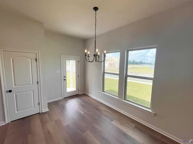 $248,190 | 2165 Taylor Drive, Port Allen, LA 70767