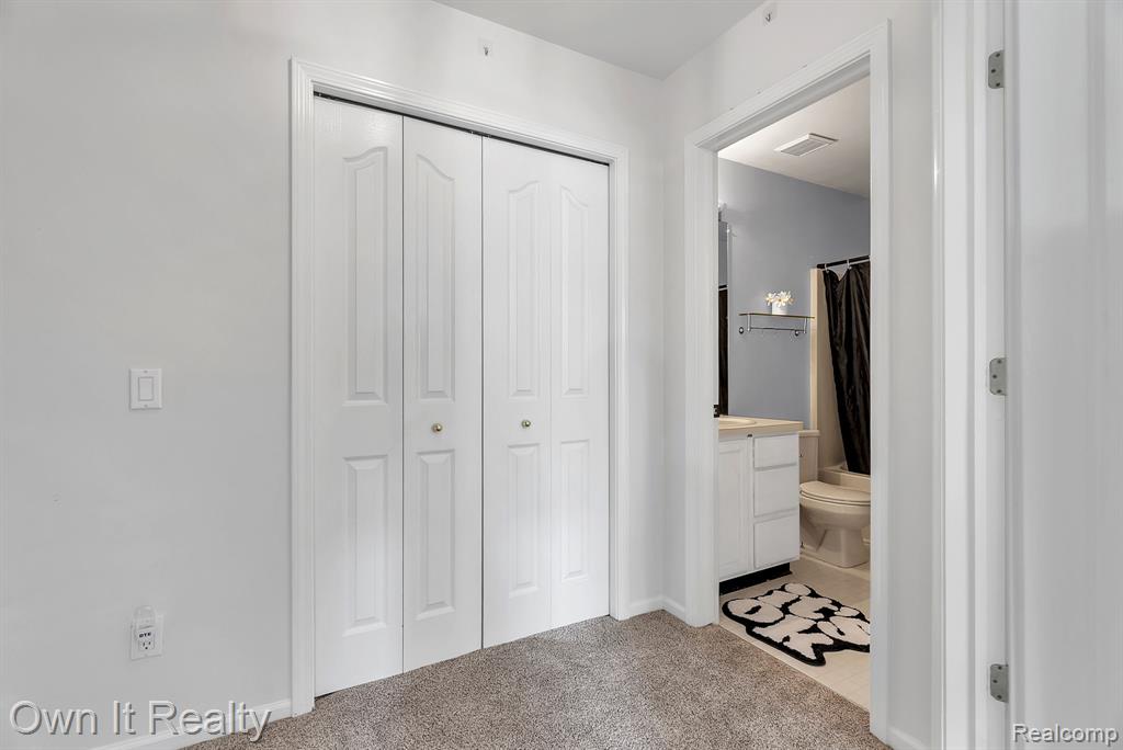 45693 Radnor Road Canton, MI 48187 - Photo 33 of 62