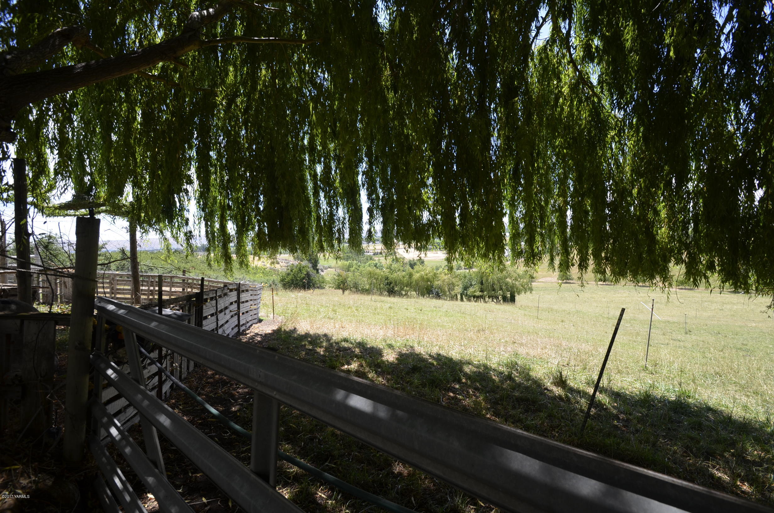 13206 Summitview Ext Road Yakima, WA 98908 - Photo 22 of 29 a view of a street