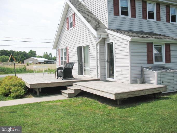 3116 Aireys Road Cambridge, MD 21613 - Photo 3 of 20 Deck