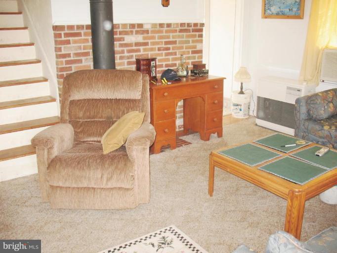 3116 Aireys Road Cambridge, MD 21613 - Photo 7 of 20 Living Room