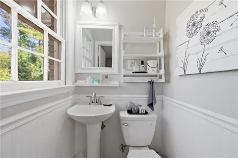 $320,000 | 243 Hurt Drive Southeast, Smyrna, GA 30082