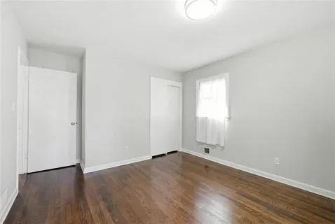 $320,000 | 243 Hurt Drive Southeast, Smyrna, GA 30082