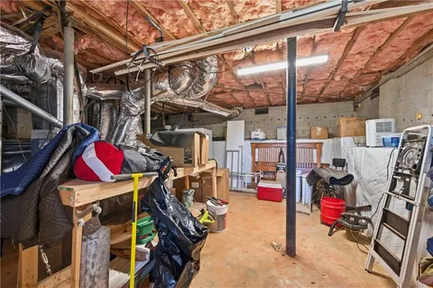 $320,000 | 243 Hurt Drive Southeast, Smyrna, GA 30082