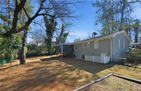 $320,000 | 243 Hurt Drive Southeast, Smyrna, GA 30082