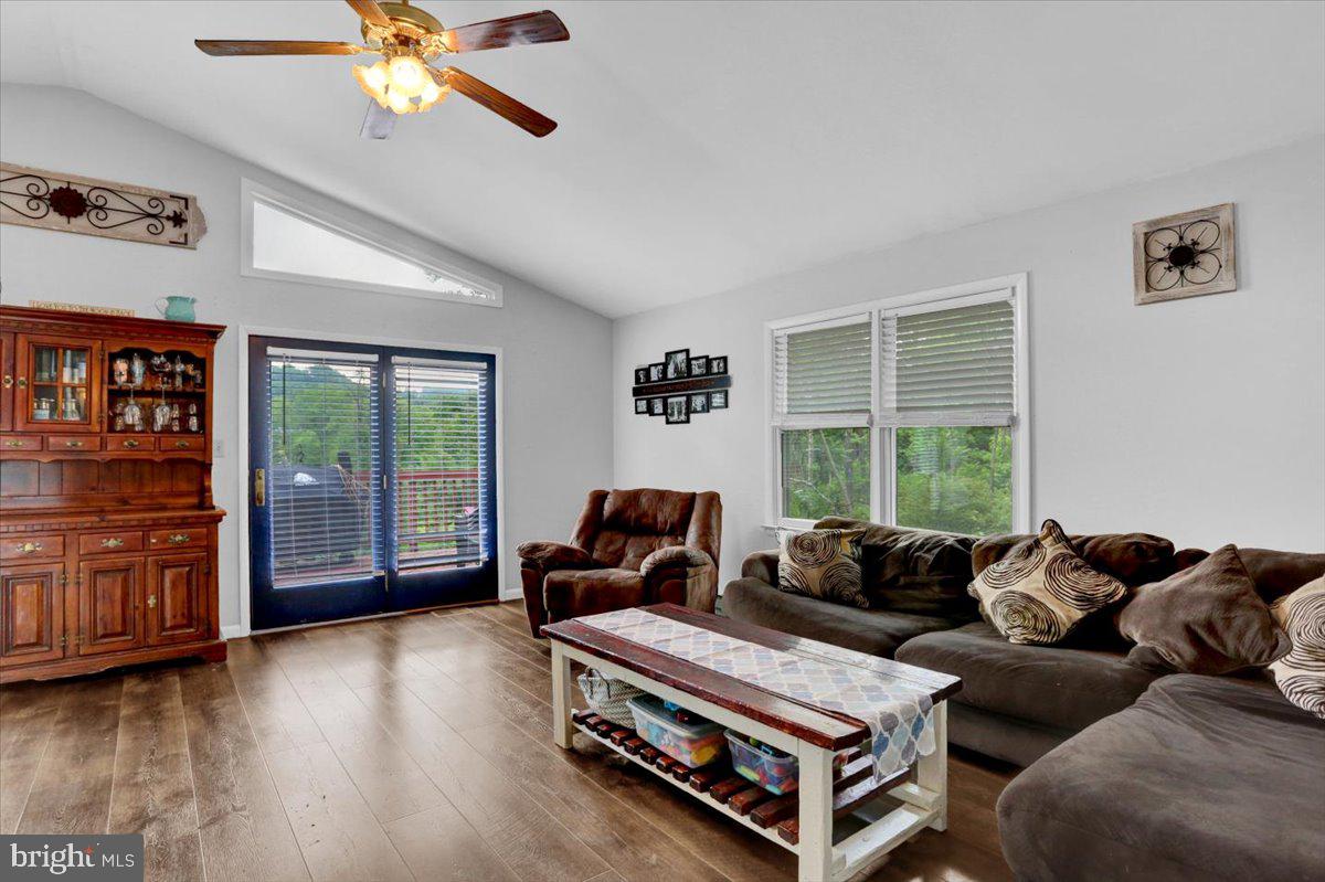 1522 Golf Course Road Birdsboro, PA 19508 - Photo 12 of 36 Living Room