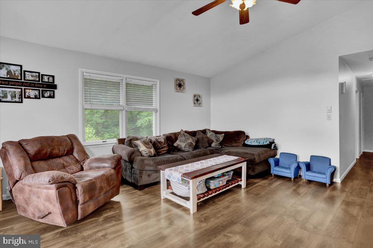 1522 Golf Course Road Birdsboro, PA 19508 - Photo 13 of 36 Living Room