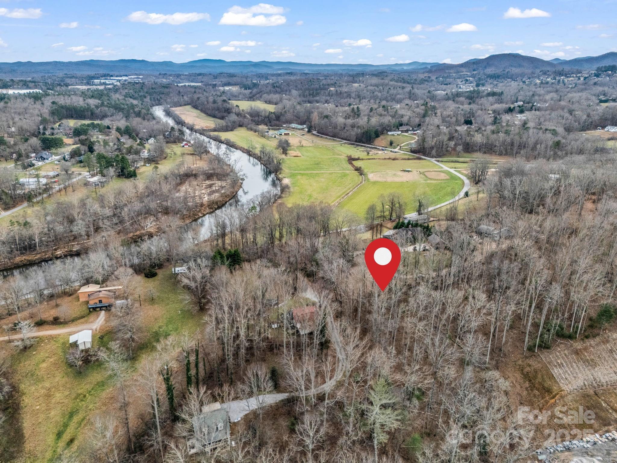 660 Glenn Bridge Road Arden, NC 28704 - Photo 6 of 8 a view of a sky